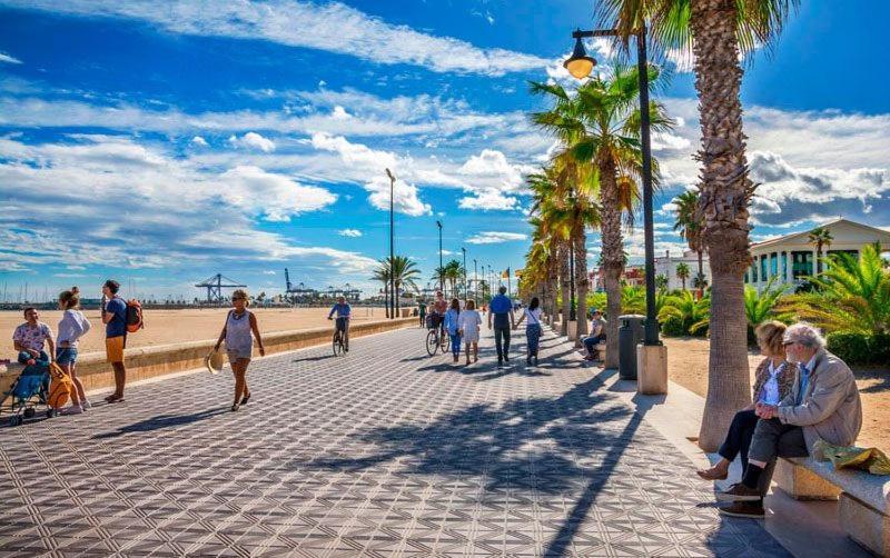 Sweets Rooms On The Beach Valencia Bagian luar foto